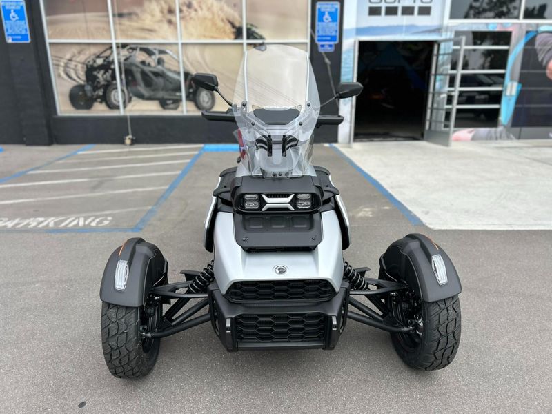 New 2026 Can-Am CANYON STANDARD Image 2