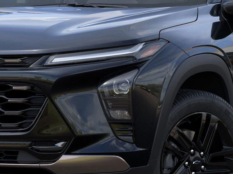 New 2025 Chevrolet Trax ActivImage 10