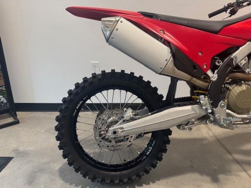 New 2026 Ducati Desmo MX 450 