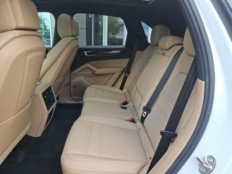 Used 2023 Porsche Cayenne Platinum Edition