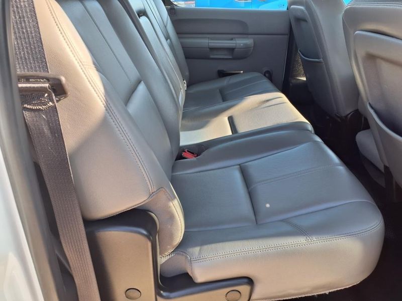 Used 2010 GMC Sierra 2500HD Work TruckImage 8