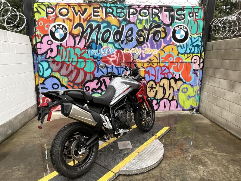 2023 Triumph TIGER 850 SPORT in a DIABLO RED / GRAPHITE exterior color. BMW Motorcycles of Modesto 209-524-2955 bmwmotorcyclesofmodesto.com 