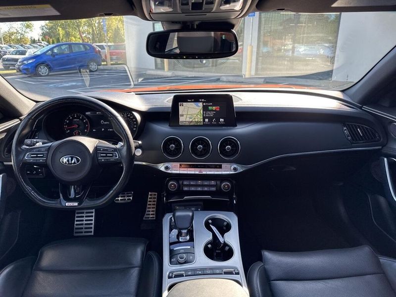 2020 Kia Stinger GT2 photo 25