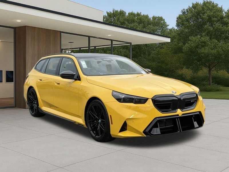 New 2026 BMW M5 BaseImage 6