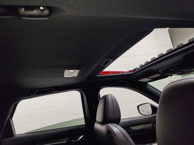 Used 2019 Mazda CX-5 Signature AWD w/Sunroof/NavImage 8