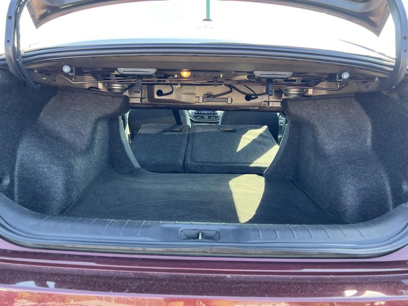 2024 Nissan Altima 2.5 SV photo 32