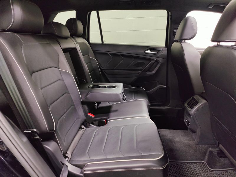 Used 2024 Volkswagen Tiguan AWD SEL R-Line w/Sunroof/NavImage 24