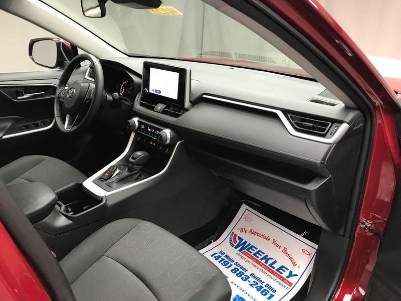 Used 2025 Toyota RAV4 XLEImage 19