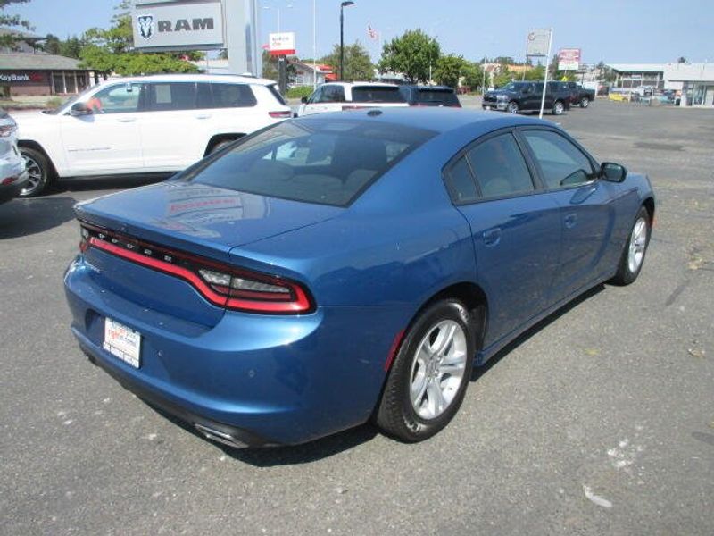 Used 2022 Dodge Charger SXTImage 7