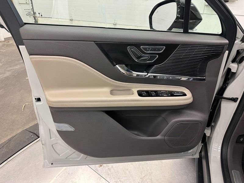 2022 Lincoln Corsair StandardImage 19
