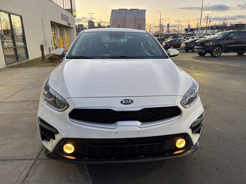 2021 Kia Forte LXSImage 2