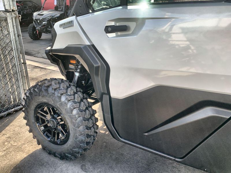New 2026 Can-Am DEFENDER MAX LIMITED CAB HD11 Image 4