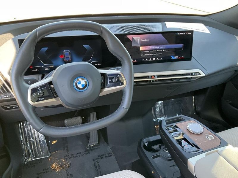 2024 BMW iX xDrive50Image 29