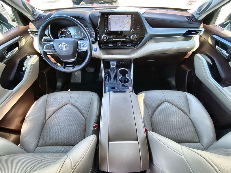 2021 Toyota Highlander LimitedImage 22