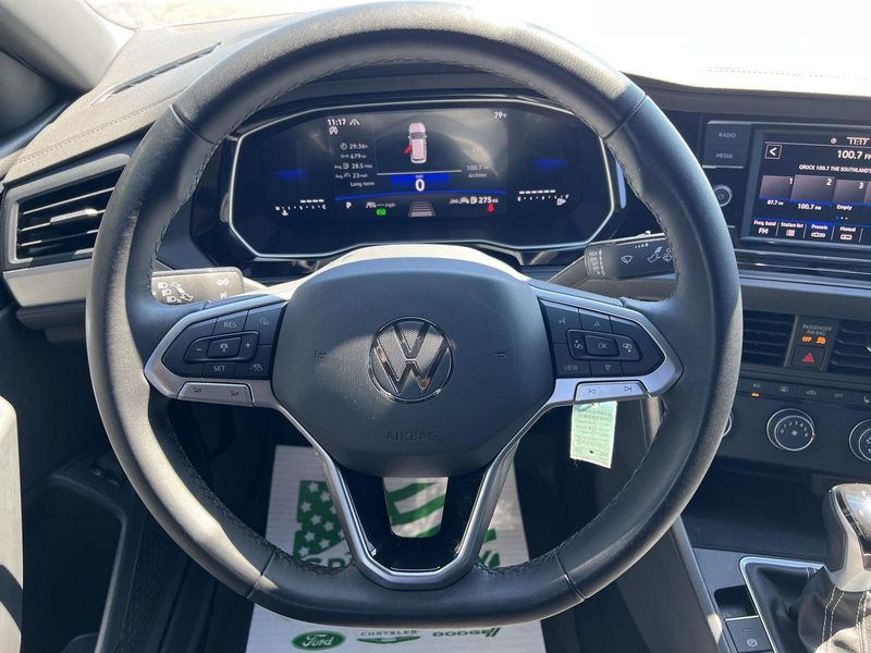 2024 Volkswagen Jetta Sport photo 20