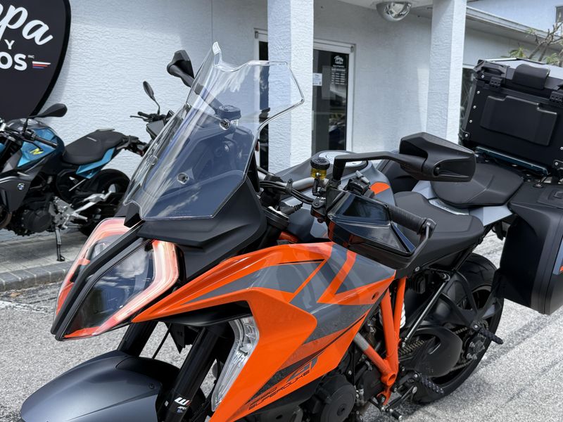 2024 KTM 1290 Super Duke GT