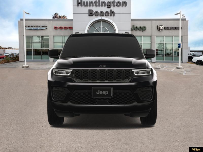 2025 Jeep Grand Cherokee Altitude X 4x4Image 12