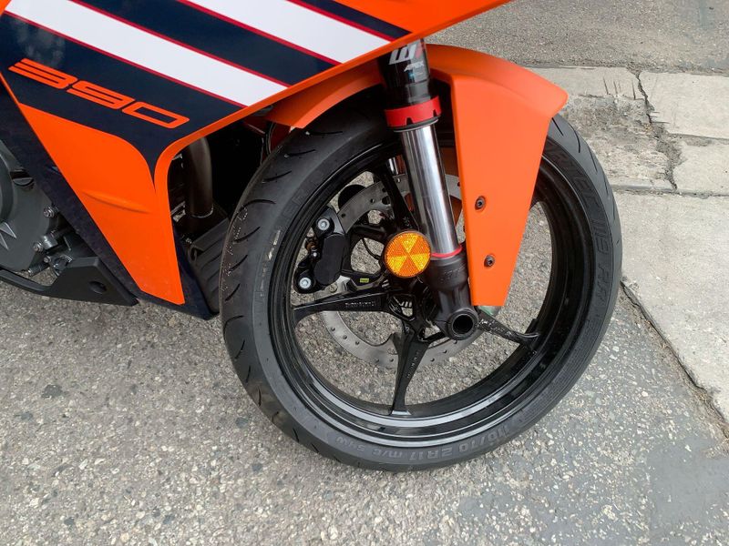 New 2024 KTM RC 390 Image 10