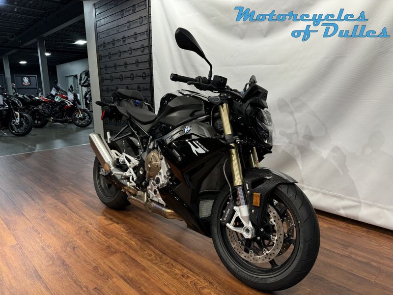 2024 BMW S 1000 R in a Black Storm Metallic exterior color. Motorcycles of Dulles 571.934.4450 motorcyclesofdulles.com 