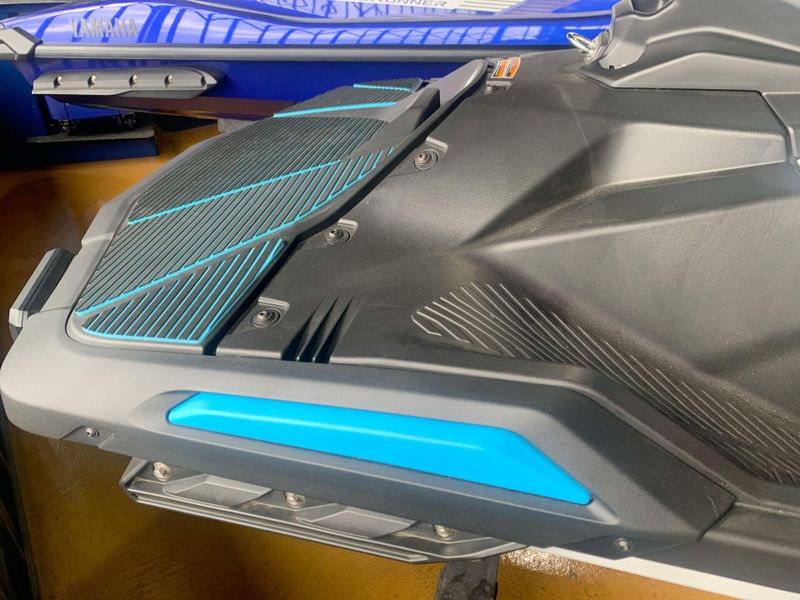 New 2025 Yamaha JETBLASTER DLX (2UP) Image 6