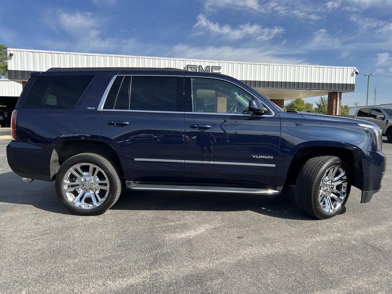 2020 Gmc Yukon SLT photo 3