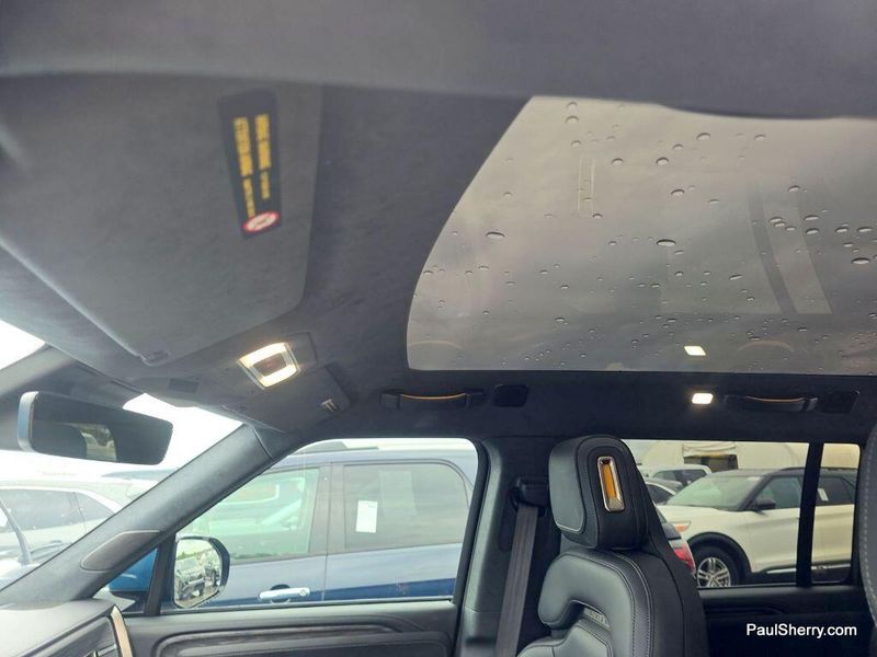 2023 Rivian R1S Launch EditionImage 12