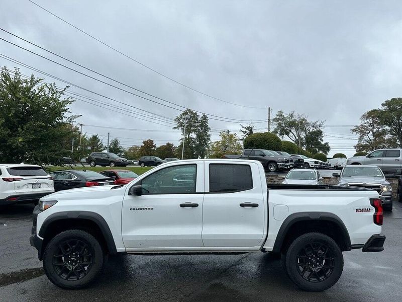 2023 Chevrolet Colorado Trail Boss photo 2