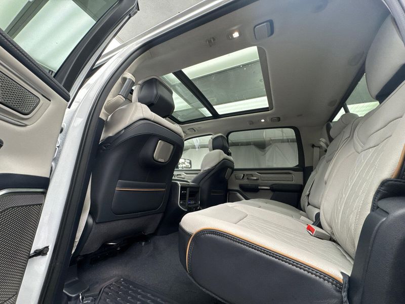 2025 RAM 1500 Tungsten Crew Cab 4x4 5