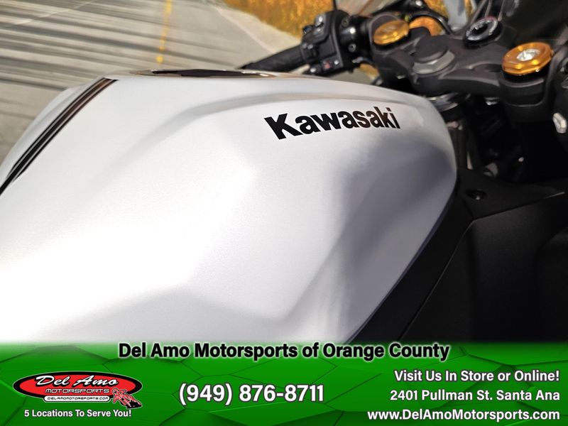 New 2025 Kawasaki NINJA ZX-4RR ABS Image 18