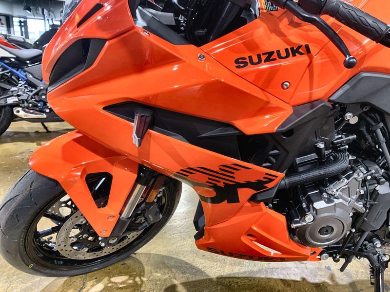 New 2026 Suzuki GSX-8R Image 21