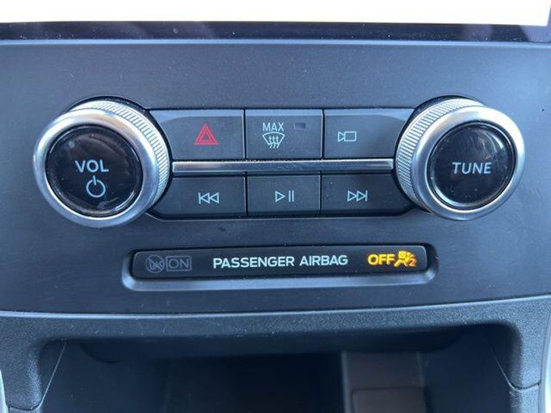 2024 Ford Edge SELImage 35