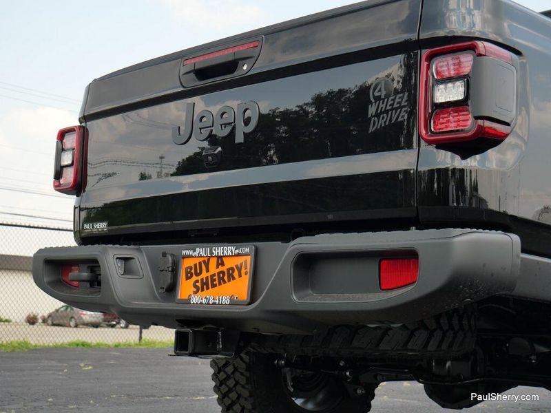 New 2025 Jeep Gladiator Willys 4x4