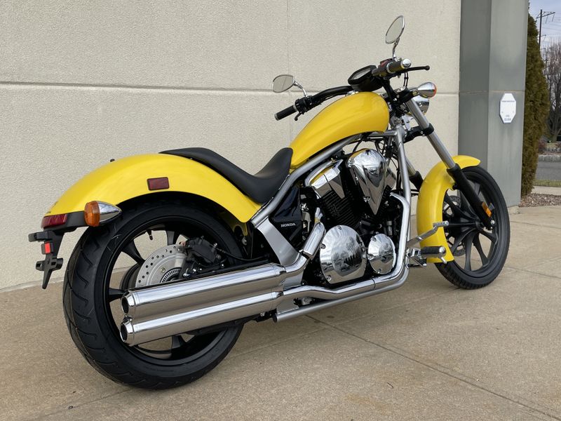 2023 Honda FURY ABS in a PEARL YELLOW exterior color. Cross Country Powersports 732-491-2900 crosscountrypowersports.com 