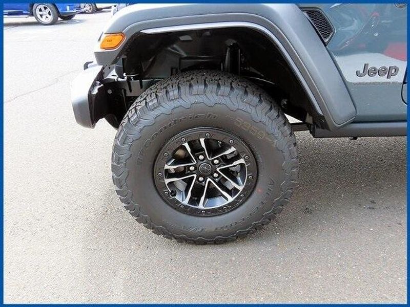 New 2025 Jeep Wrangler WillysImage 4