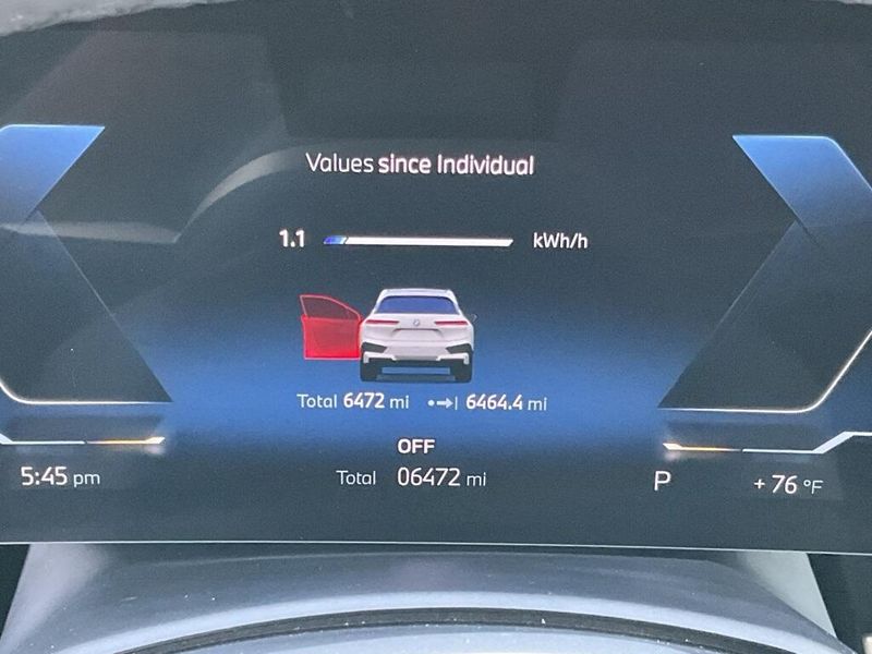 2025 BMW iX xDrive50Image 22
