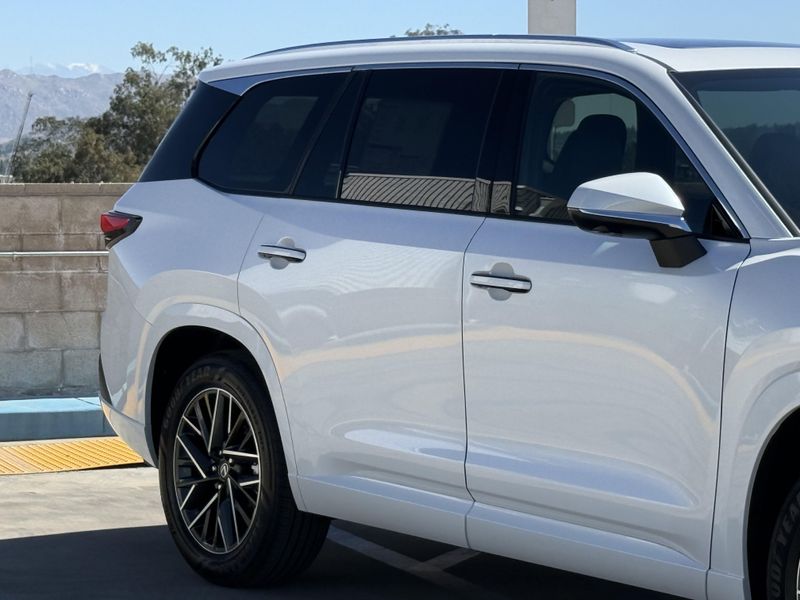 New 2026 Lexus TX 350 PremiumImage 5