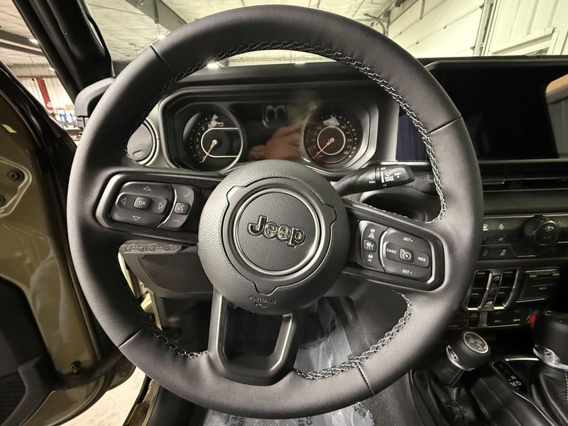 New 2026 Jeep Gladiator Mojave X 4x4Image 24