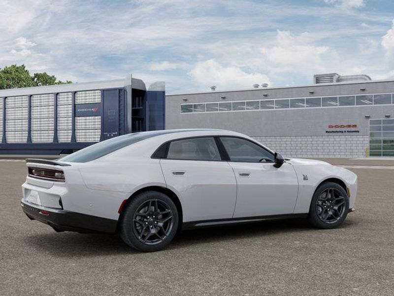 New 2026 Dodge Charger Scat Pack 4-door AwdImage 4
