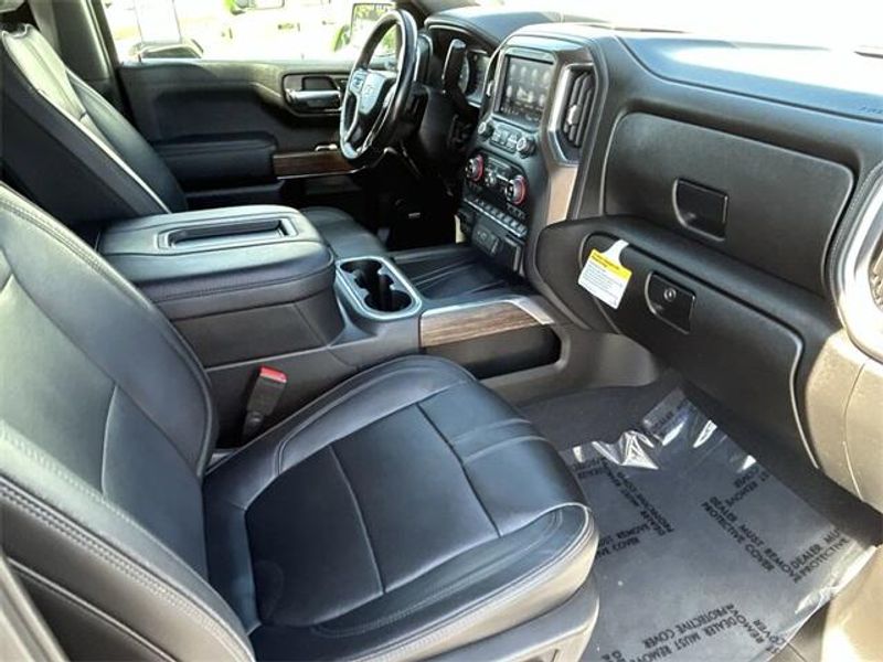 Used 2022 Chevrolet Silverado 1500 LTD High CountryImage 12