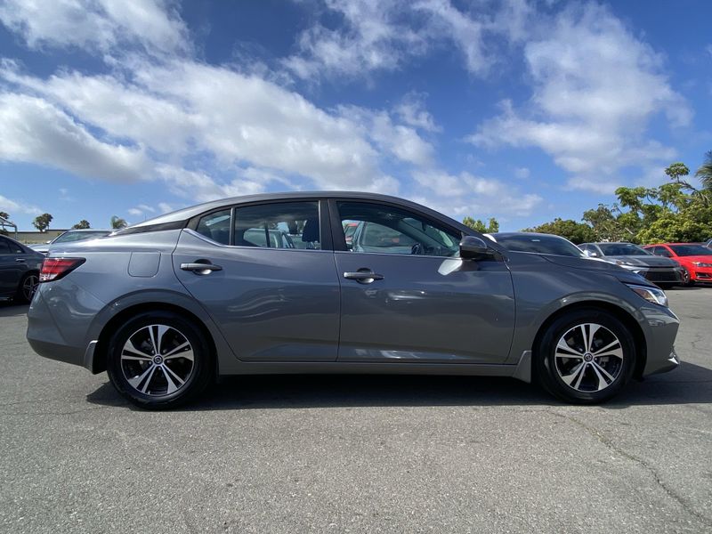 Used 2022 Nissan Sentra SVImage 2