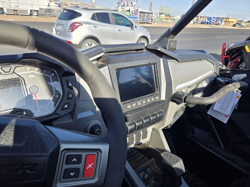 2025 Polaris RZR PRO XP ULTIMATE ONYX BLACK Image 14