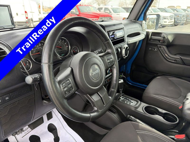 Used 2015 Jeep Wrangler JK RubiconImage 19