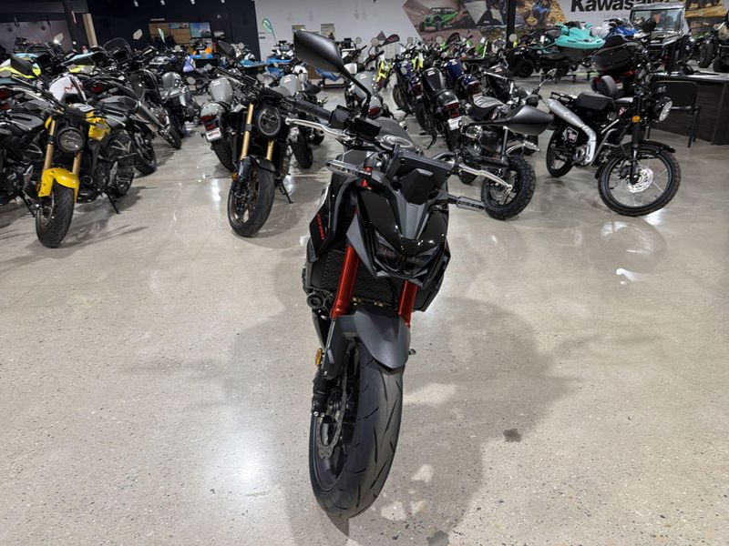 New 2026 Honda CB750 HORNET E-CLUTCH Image 12
