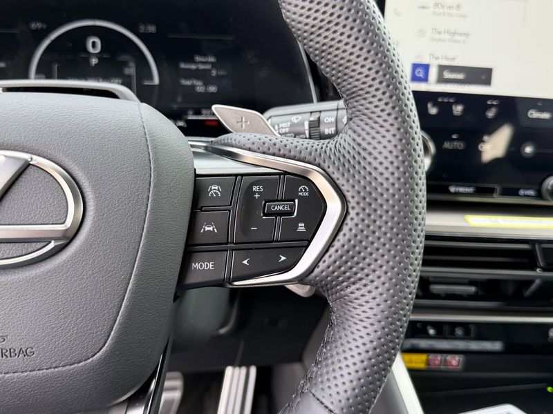 New 2026 Lexus TX 500h F SPORT Performance PremiumImage 21