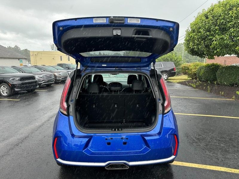2023 Kia Soul GT-Line photo 15