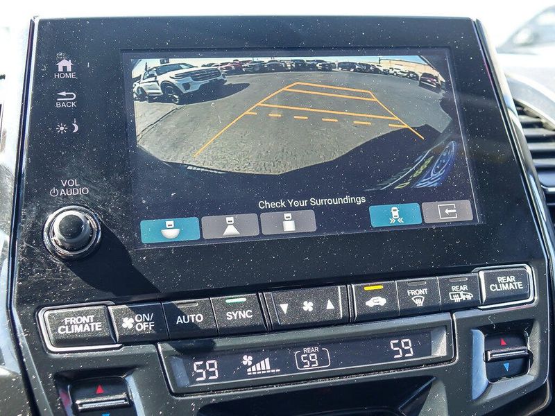 2018 Honda Odyssey Touring photo 19