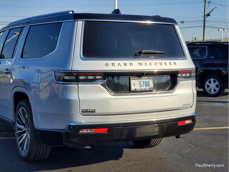 2024 Jeep Grand Wagoneer L III photo 13