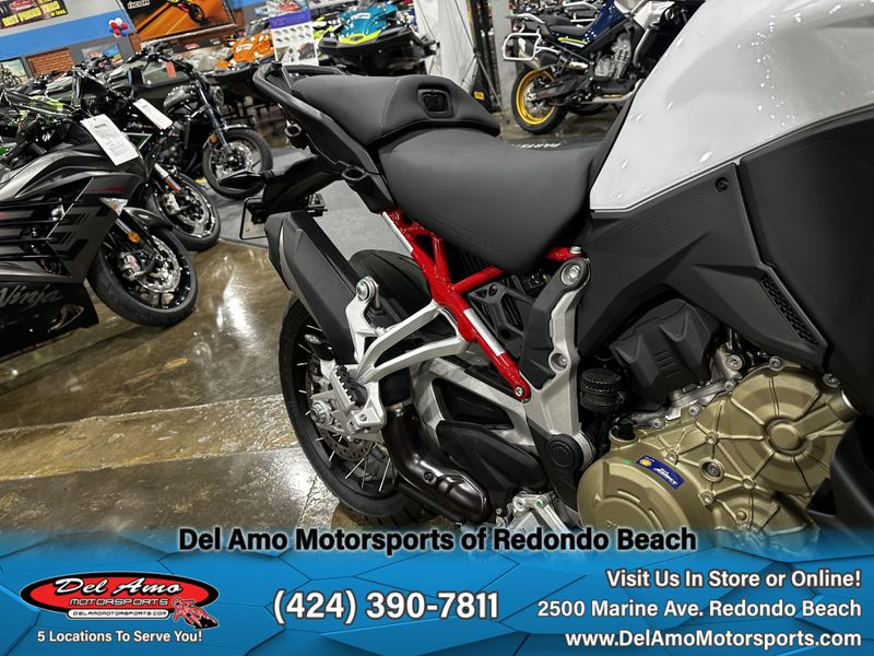 2023 Ducati MULTISTRADA V4 S  in a ICEBERG WHITE exterior color. Del Amo Motorsports of Redondo Beach (424) 304-1660 delamomotorsports.com 