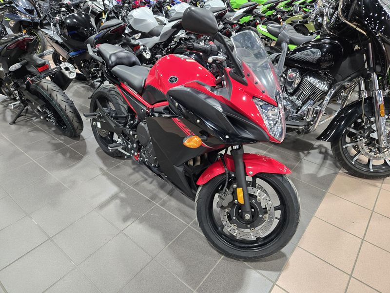 2015 Yamaha FZ 6RImage 2