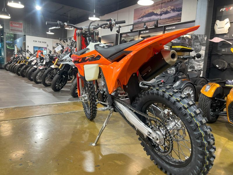 New 2025 KTM 450 SX-F Image 5